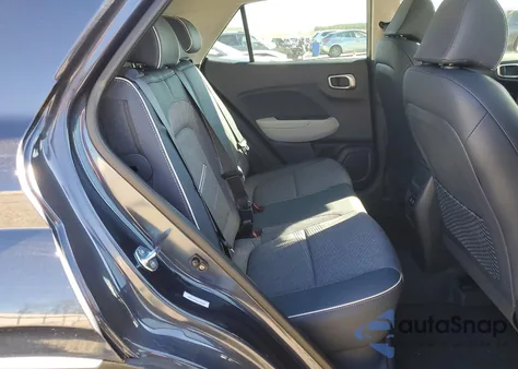 2025 Hyundai Venue Sel z USA, uszkodzony, nr VIN KMHRC8A36SU380233